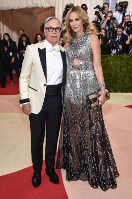 Tommy Hilfiger与Dee Hilfiger 出席 MET GALA 2016艺术庆典