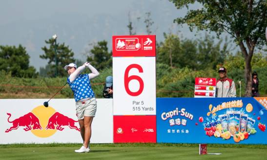 D:\redbull\929\0929\9.29 LPGA定图 稿件\冯珊珊第6洞挥杆上果岭.jpg