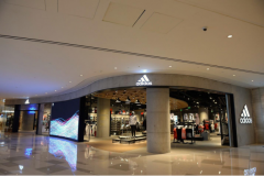 重庆全新阿迪达斯"运动时尚品牌体验店"在IFS开幕