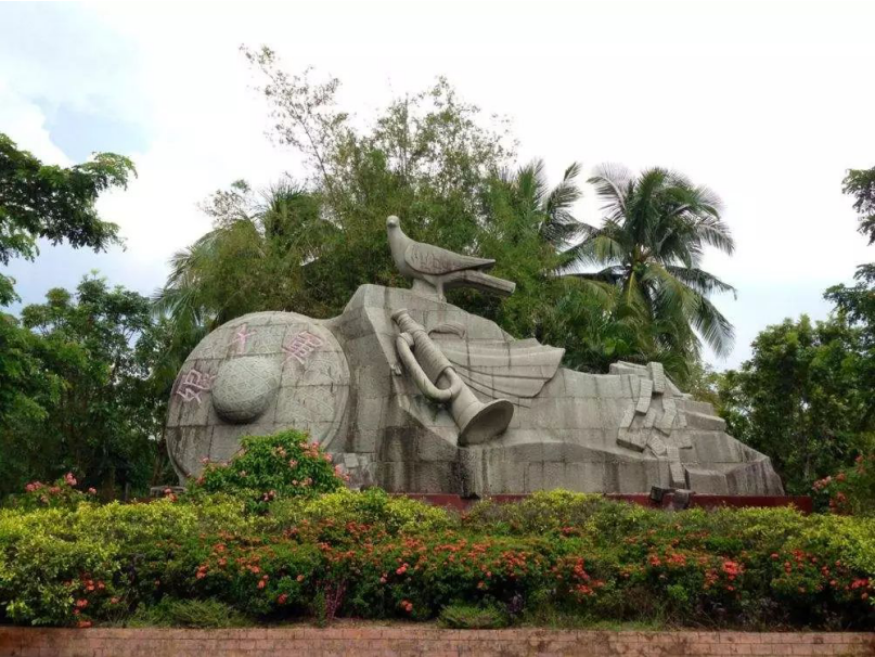 第三届中国时尚体育小姐大赛启动仪式 在琼海市万泉河广场盛大举行