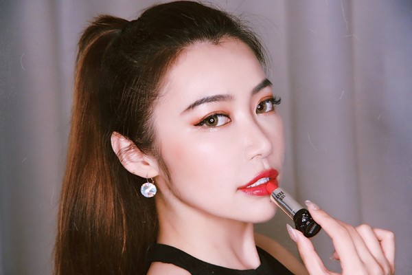 史上最全!2018新款安娜苏口红试色:24色唇膏+7色唇釉