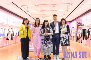 全球首家ANNA SUI ACTIVE安娜苏运动兴业太古汇店